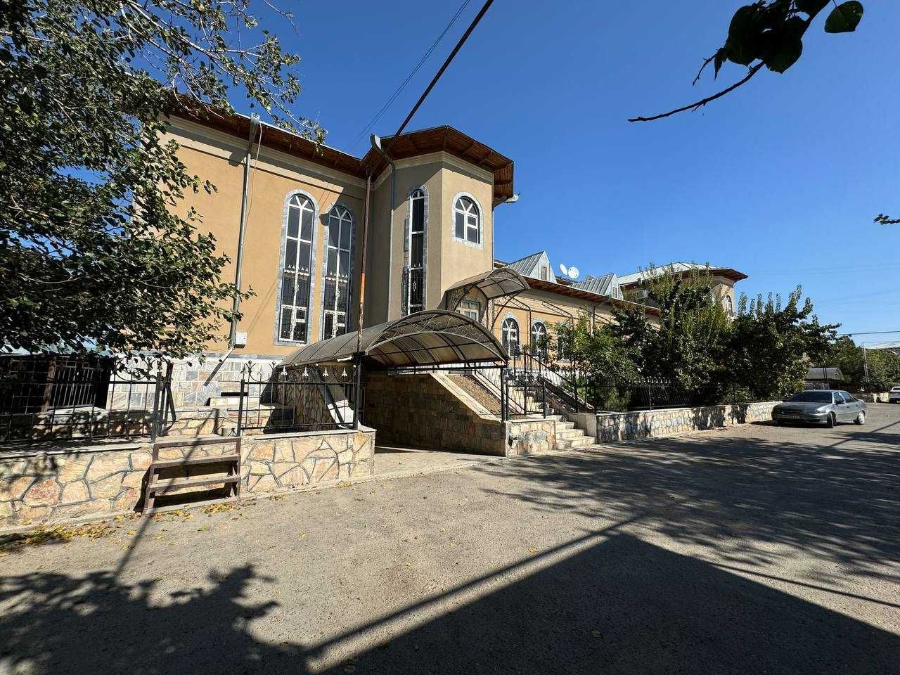 16 sotiqli tayyor hovli sotiladi.
