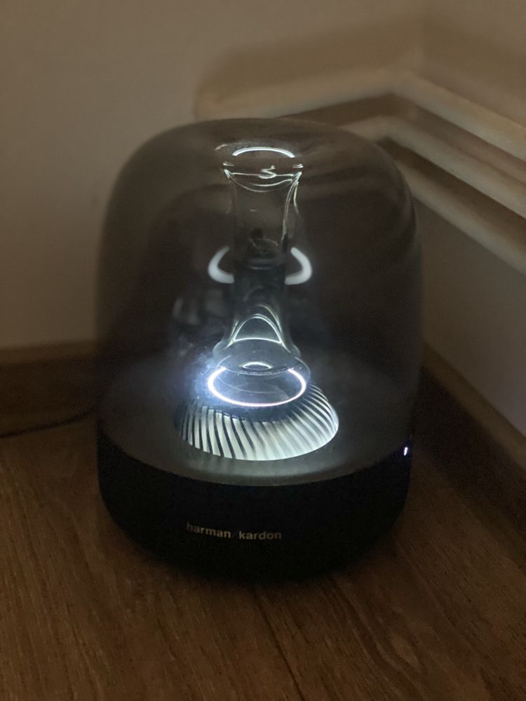 Boxe harman kardon aura 2