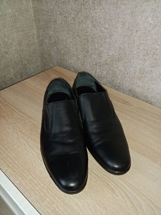 Продам мужские туфли
