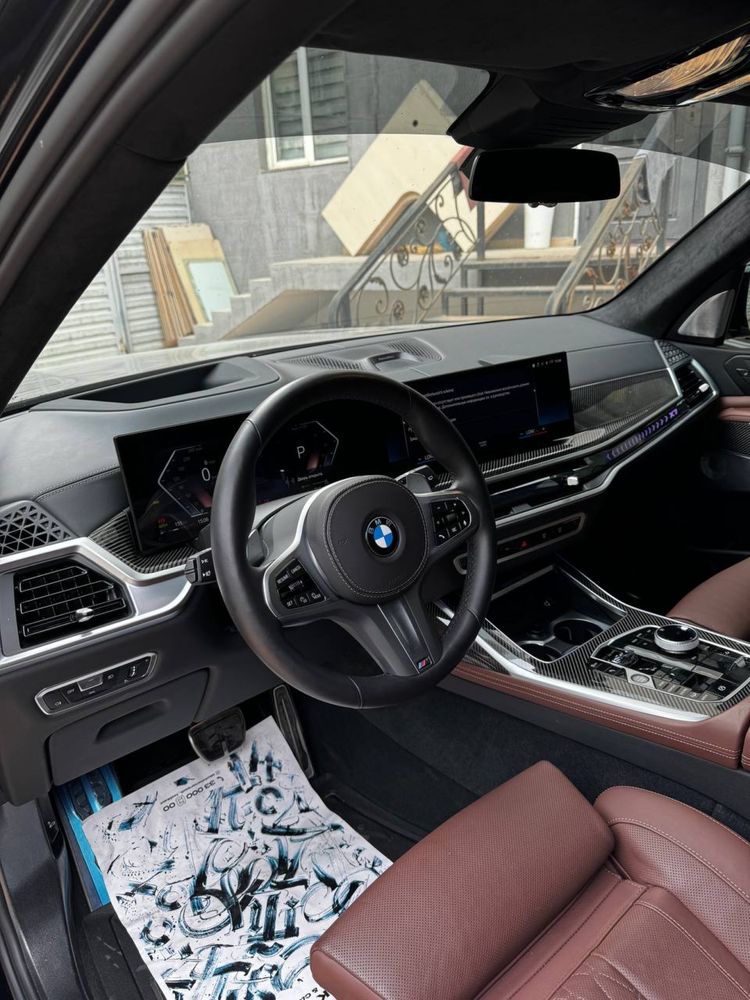 BMW X7 xDrive 40i, 2023 год, пробег 5800км