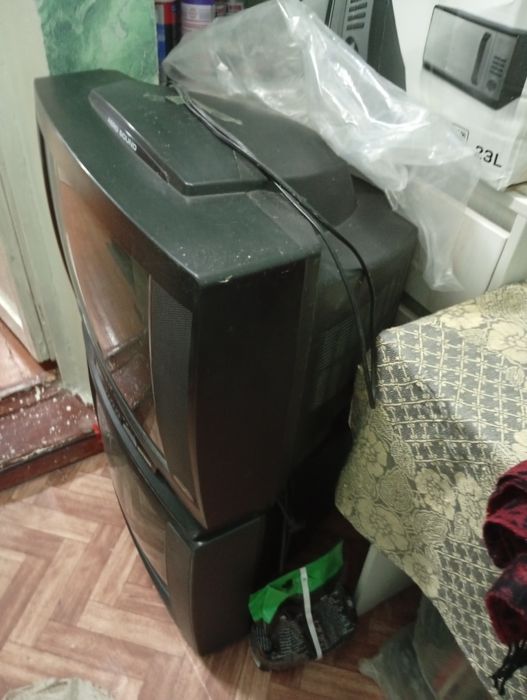 Телевизор LG и DAEWOO .