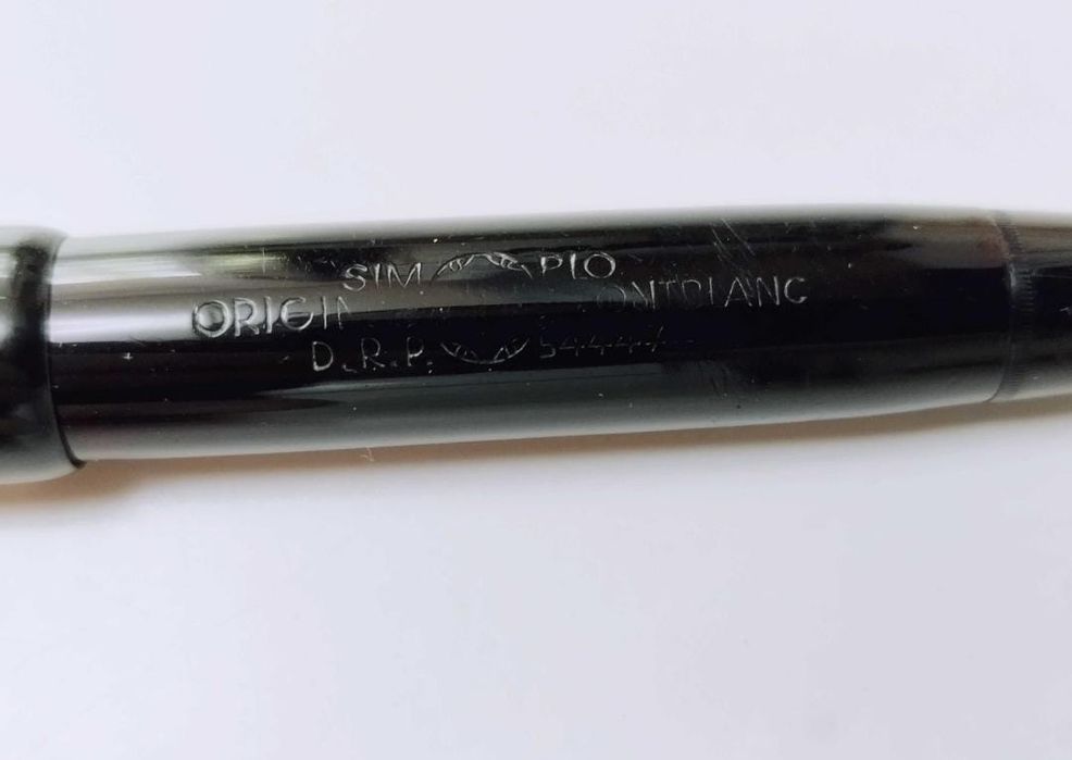 Stilou Montblanc 324 rar , penita aur 14K, piston telescopic, Germania