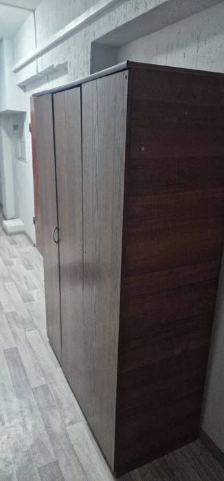 Шкаф сатылады 15000