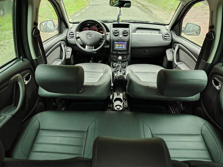 Dacia DUSTER 1.2TCE*NAVI*PIELE*4x4*Euro6