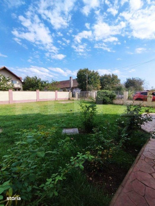 Casa 5 camere, curte frumos amenajata, 524mp teren, San Mihaiu German