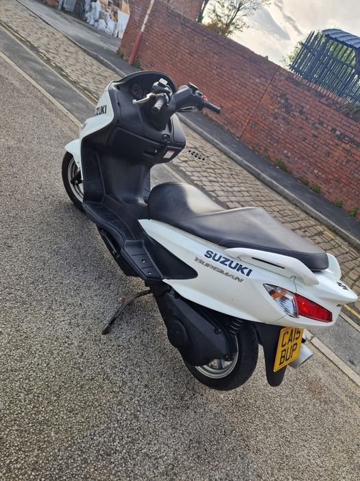 Suzuki burgman 125cc  2015
