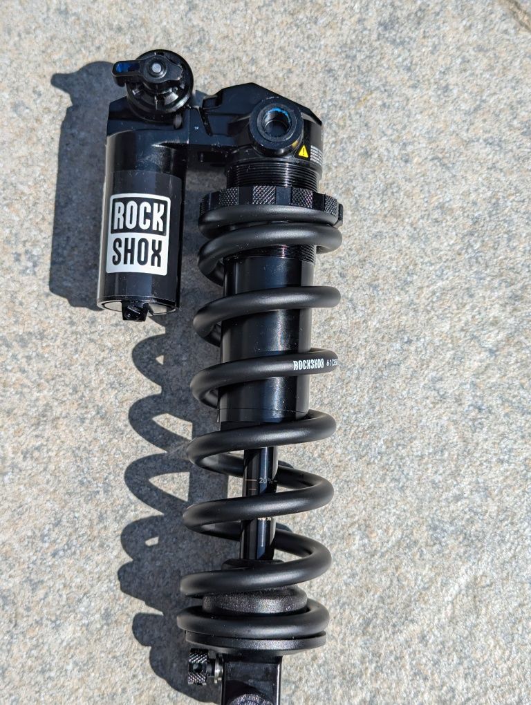 Rockshox Vivid Ultimate coil 205x65 NOU