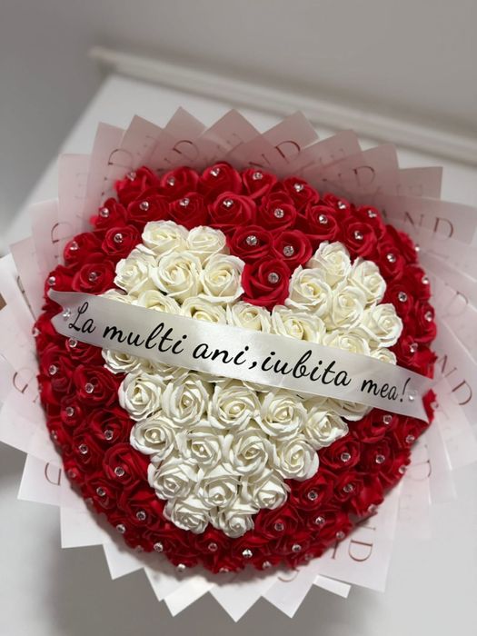 Buchete de trandafiri de sapun & aranjamente florare-realizate manual