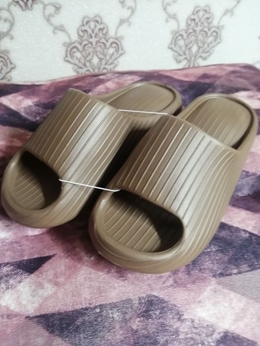 Продам женские шлепки