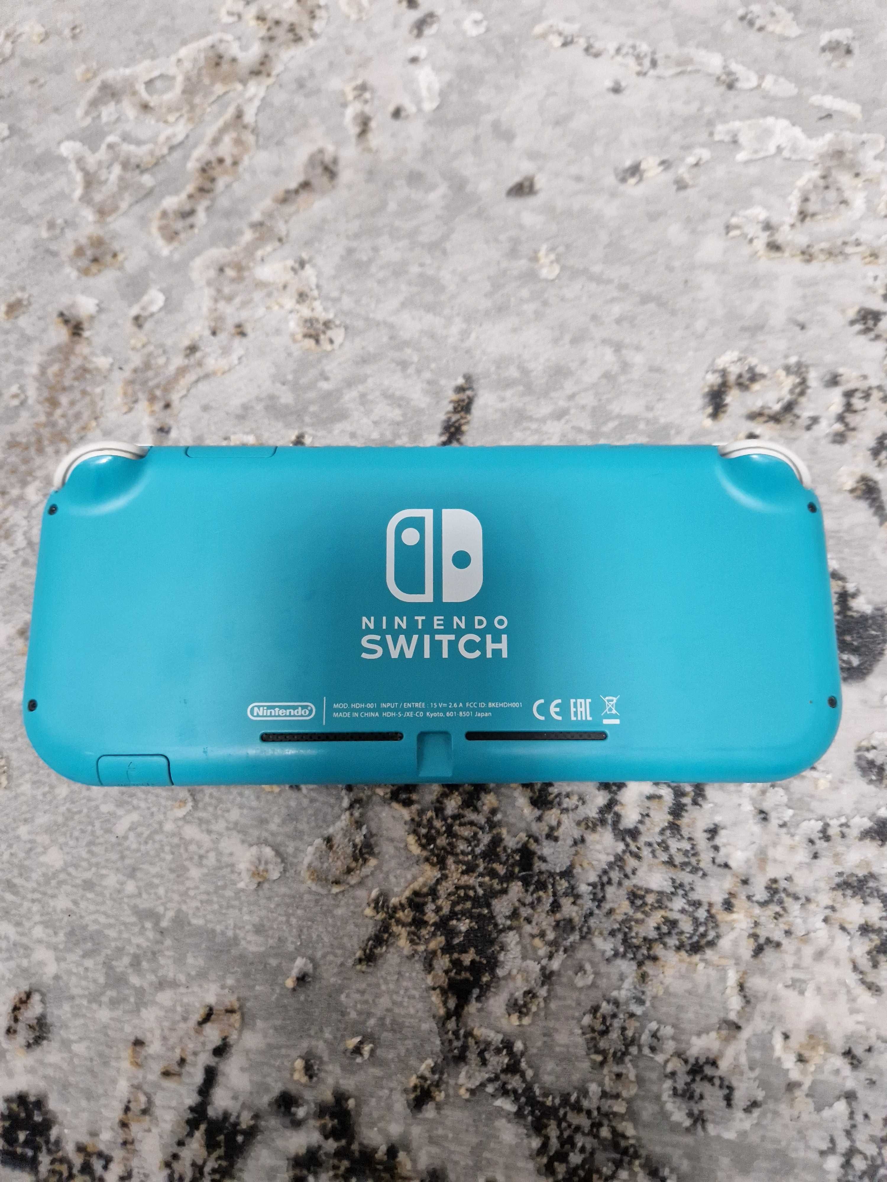 Vând Nintendo Switch Lite