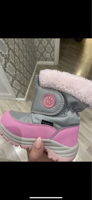 Продам детские новые сапоги Thomas Graf 23 размер