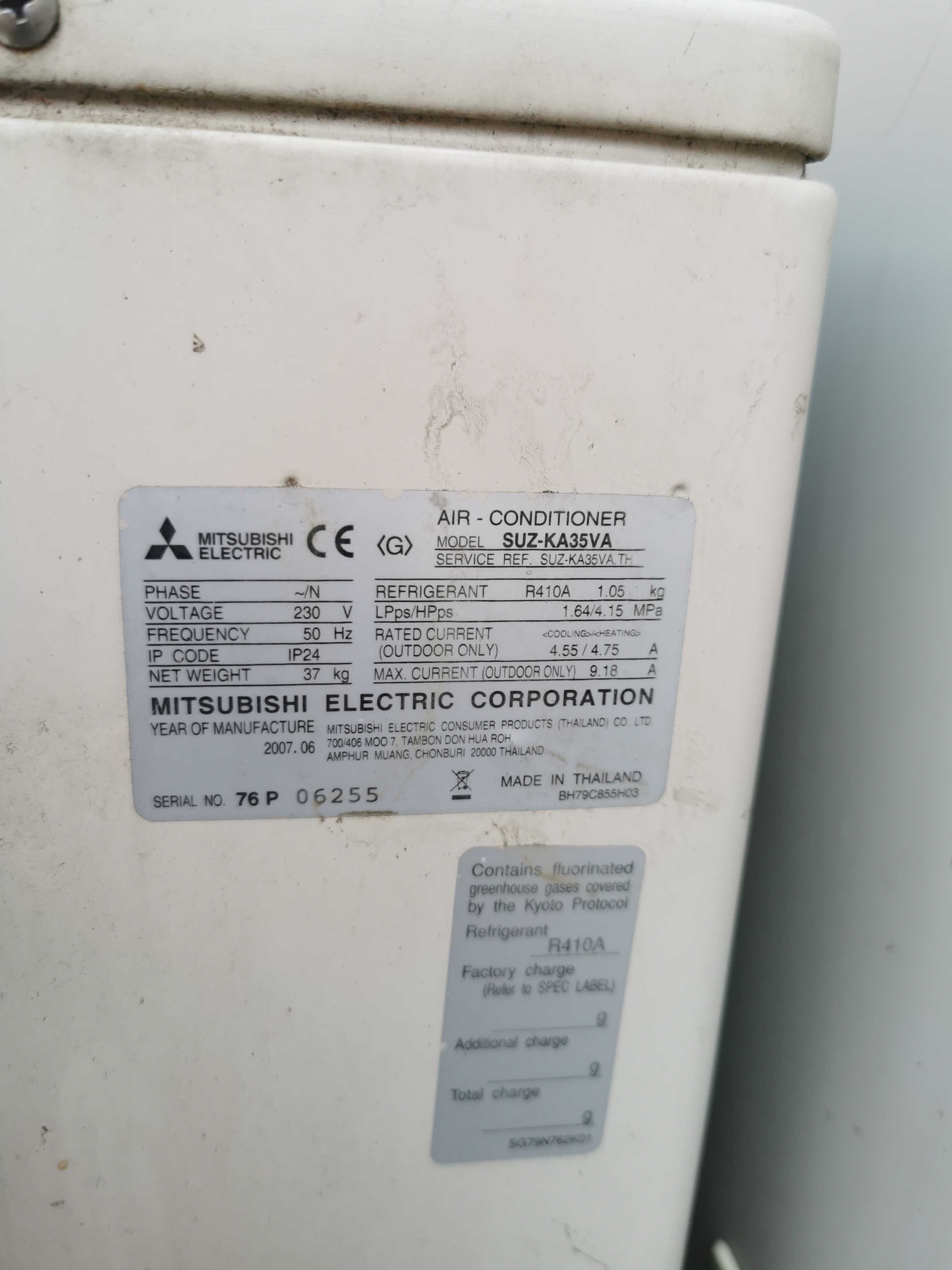 3 броя касетачни климатици Mitsubishi и Fujitsu
