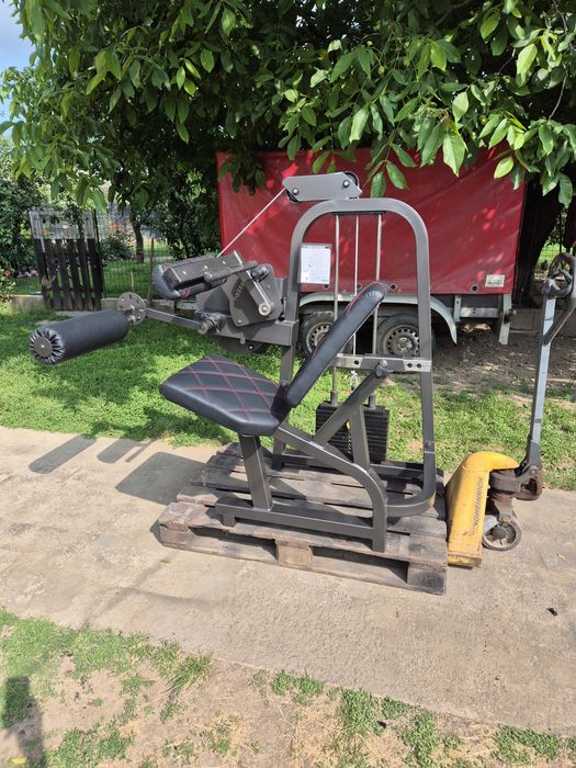 Aparat biceps femural din șezut Adan !!!