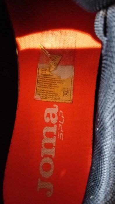 Adidasi Joma noi