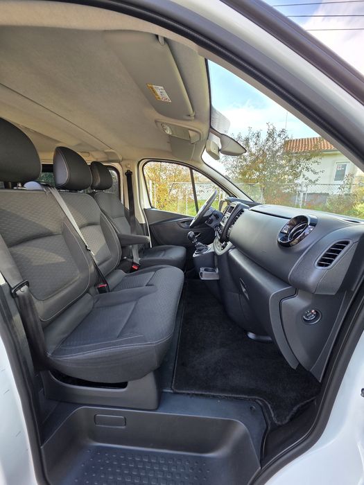 Opel Vivaro 2018 9locuri Long GARANTIE 192.000km 10/10