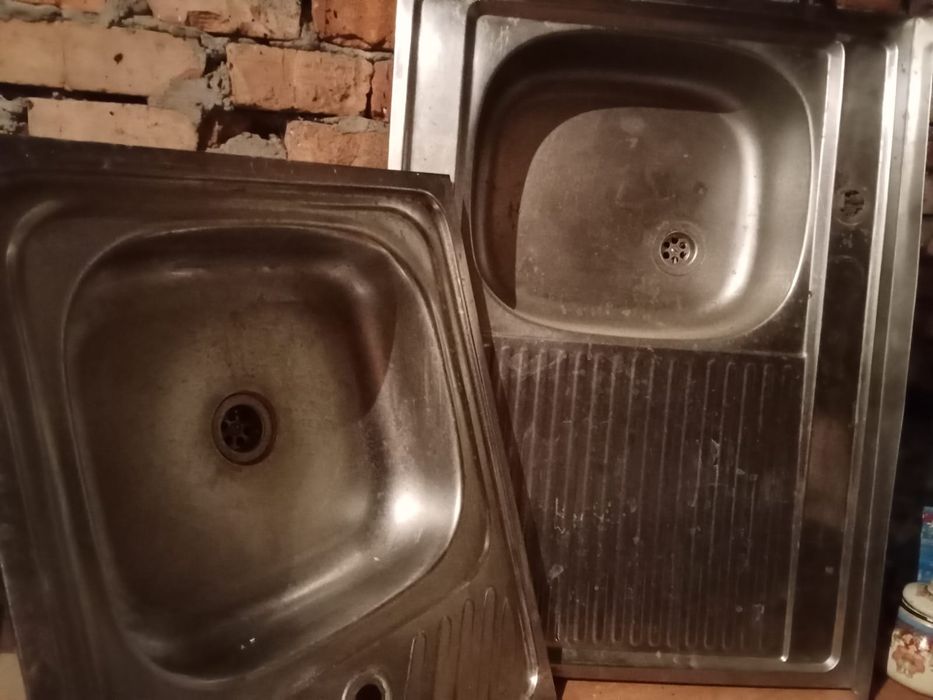 Продам кухонные раковины..