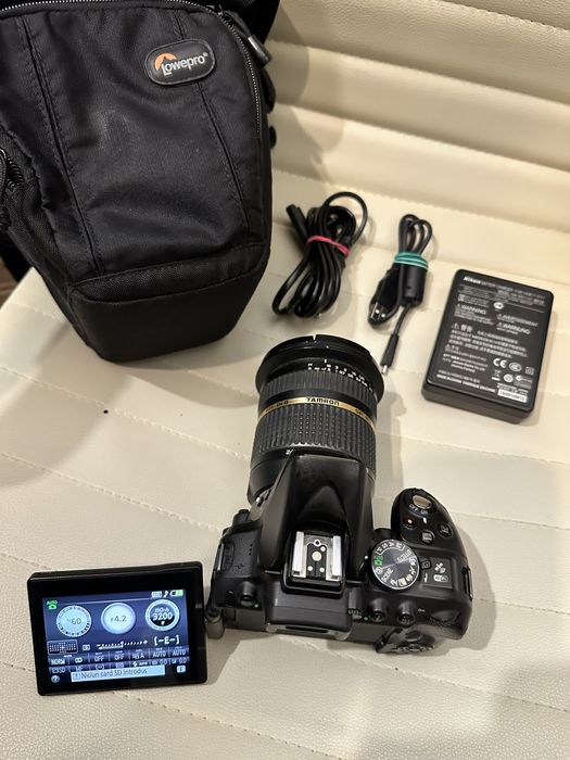 Camera foto DSLR Nikon D5300 + Tamrom 10-24mm
