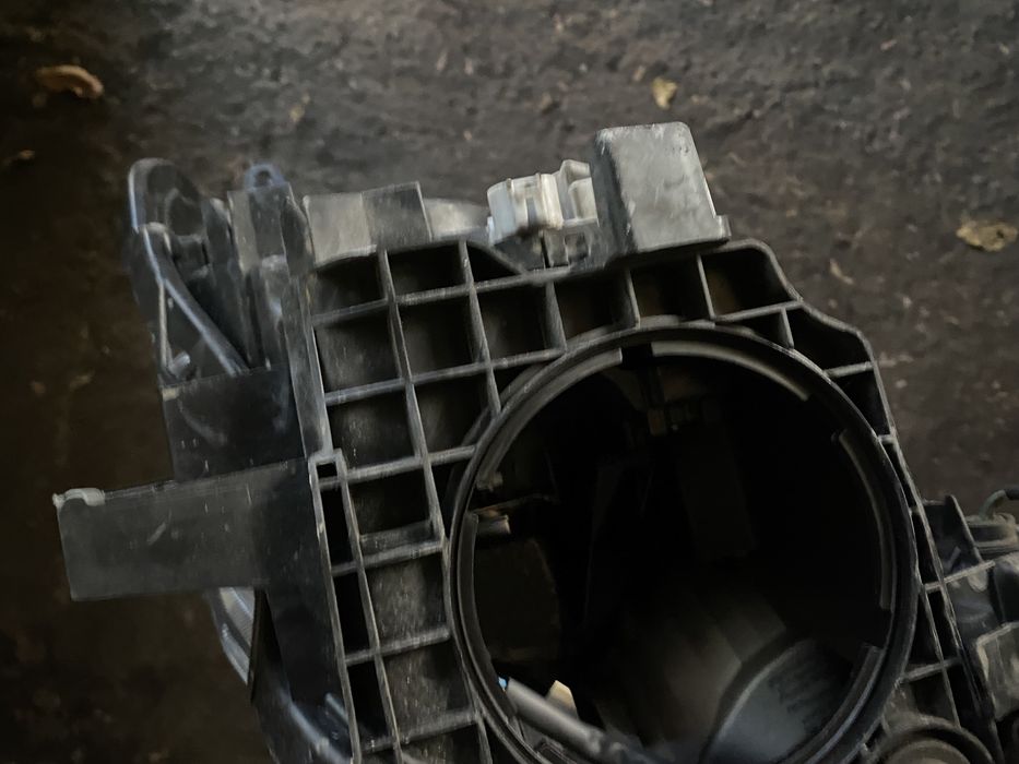 Far Toyota RAV 4 facelift 2015 - 2017 far stanga led rav4 XA40