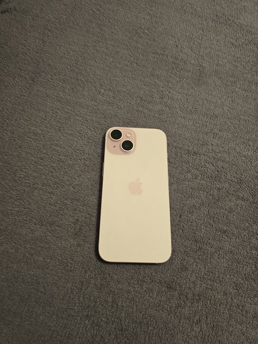Vand/schimb Iphone 15 /128 gb impecabil