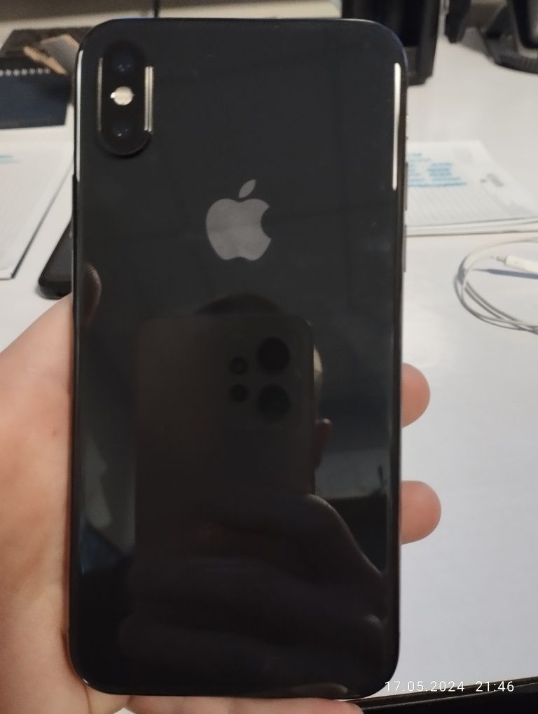 iPhone X продам не спешу