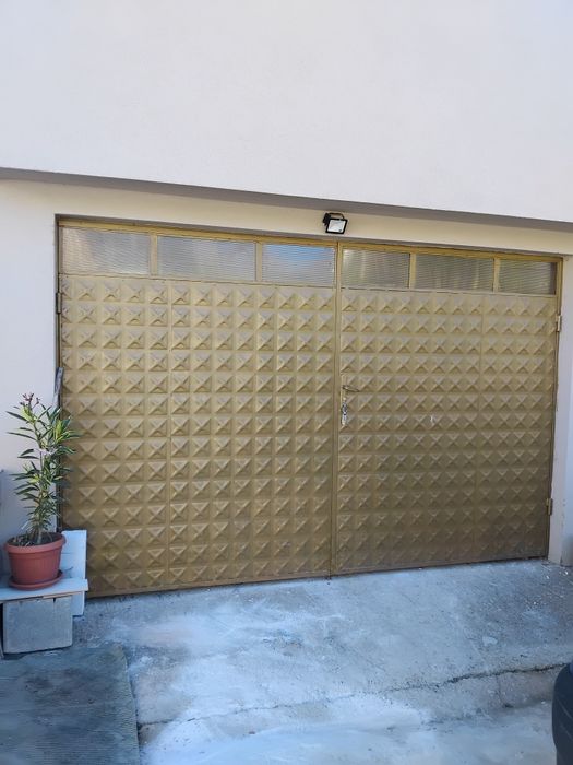 ГАРАЖНИ ВРАТИ  Ш 2,76 - В 2 и Ш3,10 - В 2