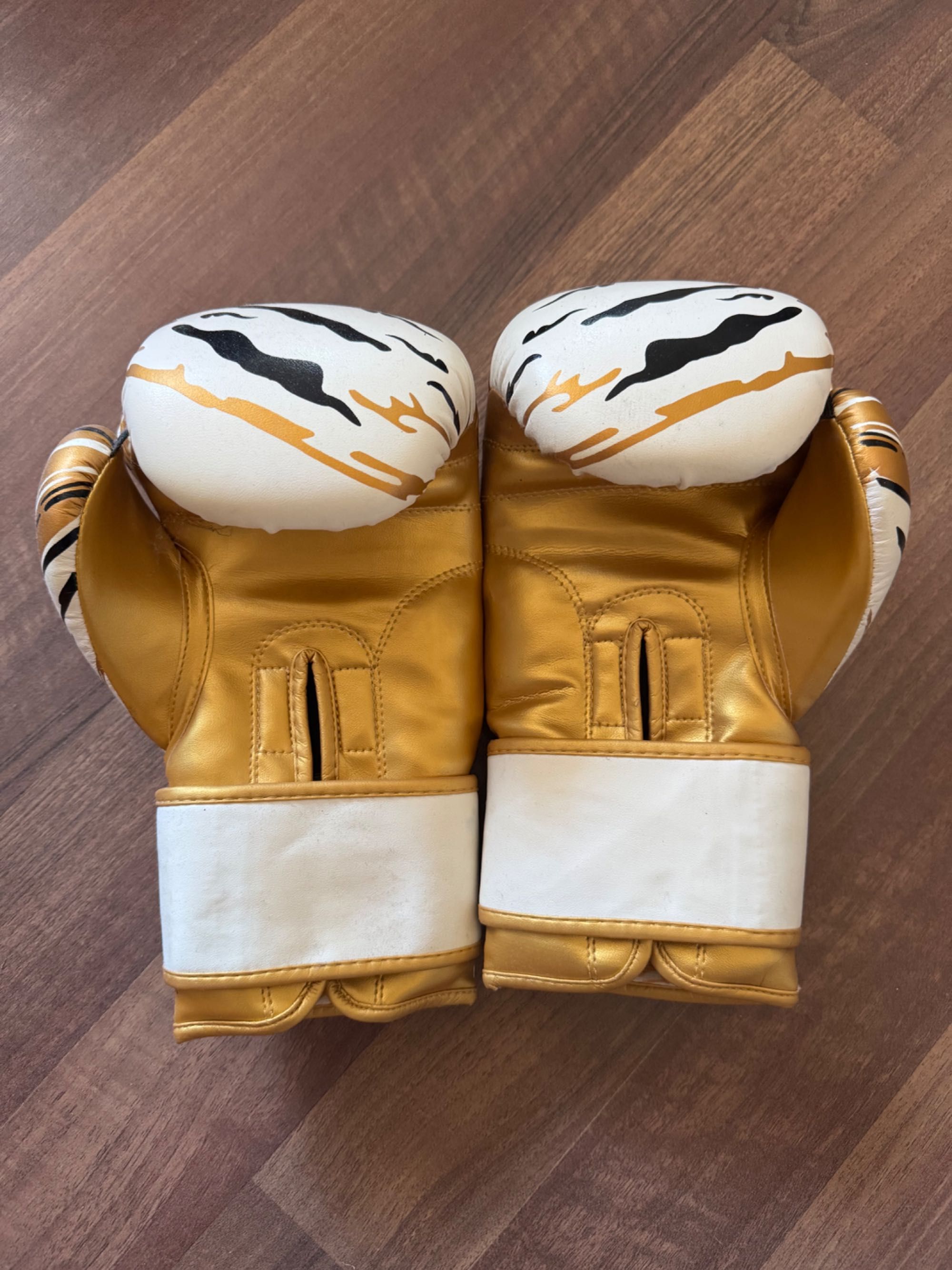Нови боксови ръкавици SZ Fighters