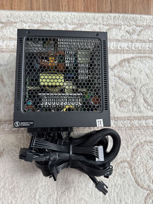 Vand sursa alimentare fanless Platinum Seasonic 520W