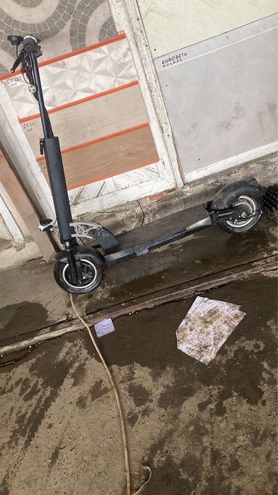 Vand trotineta eletrica detali la tel