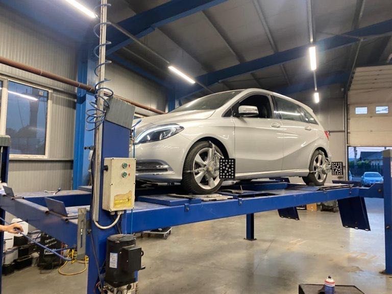 Tractări auto Hârlău- județul Iasi | Service Auto |