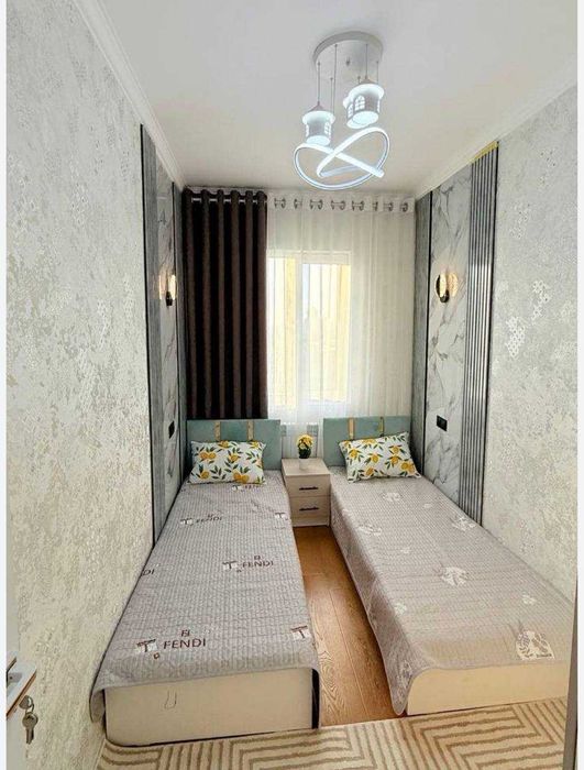 ПРОДАЕТСЯ КВАРТИРА! 3х комнатная, 72 в.м,Себзар, метро Гафур Гулям.США