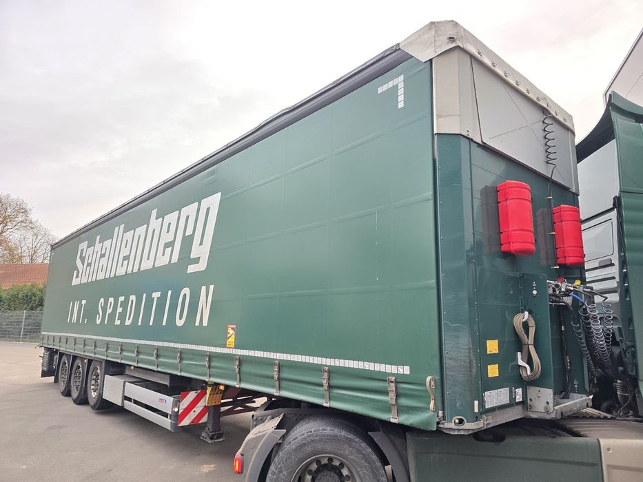 Schmitz Cargobull SCB S3T standard/ stalpi extensibili / verbreiterbar