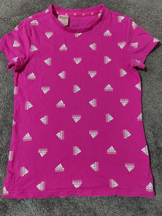 Tricou adidas 13-14 ani. Stare foarte buna.