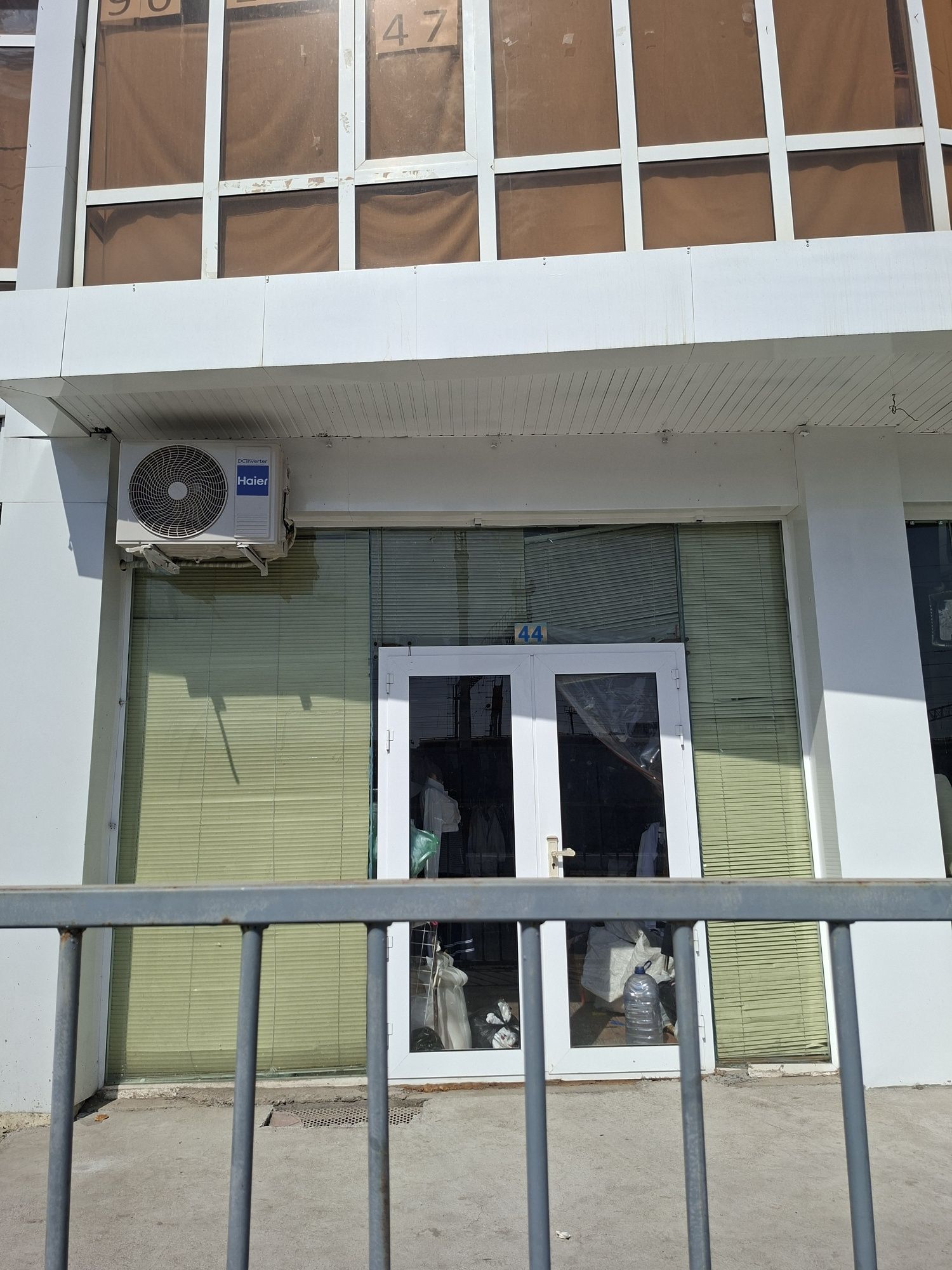 Magazin sotiladi. Ko'k bozorda