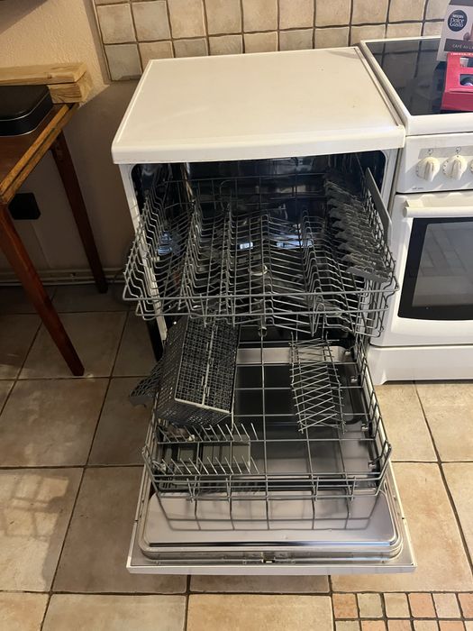 Съдомиялна машина AEG