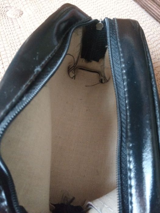 Черна кожена чанта