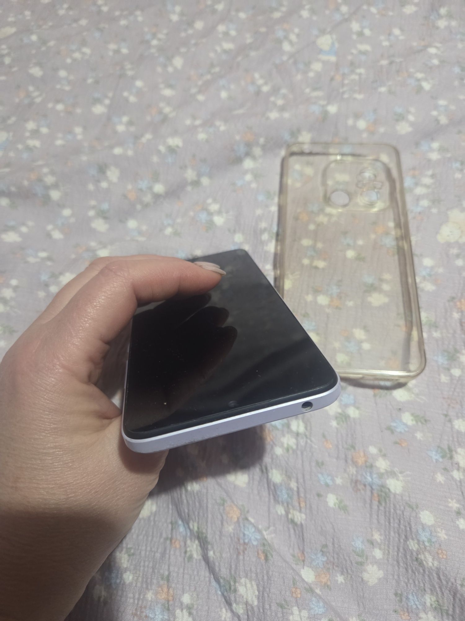 Продам смартфон Redmi 12C в хорошем состоянии