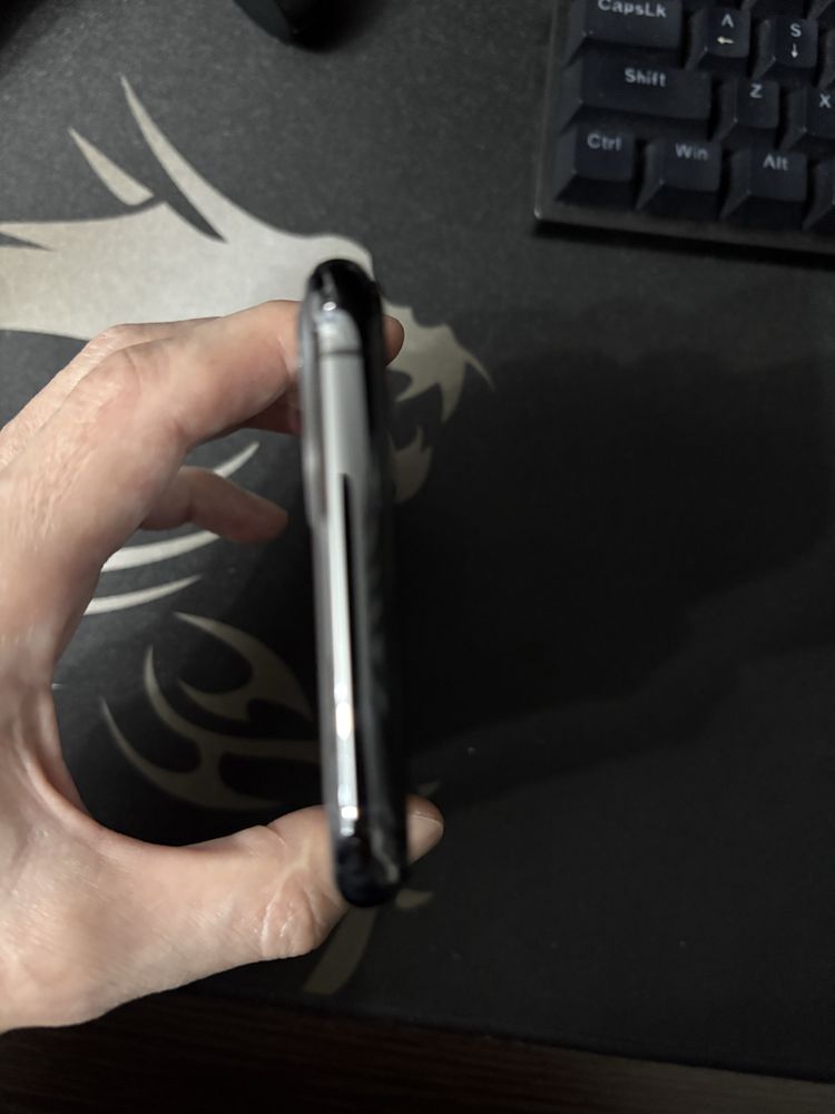 Продаю iPhone 11 Pro Max