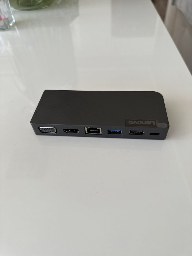 Многопортов USB адаптер Lenovo Powered USB-C Travel Hub