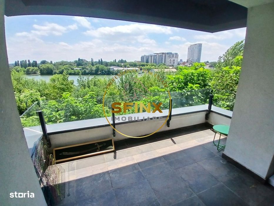 3 rooms, lake view, terrace, parking and storage, pool, pet friendly