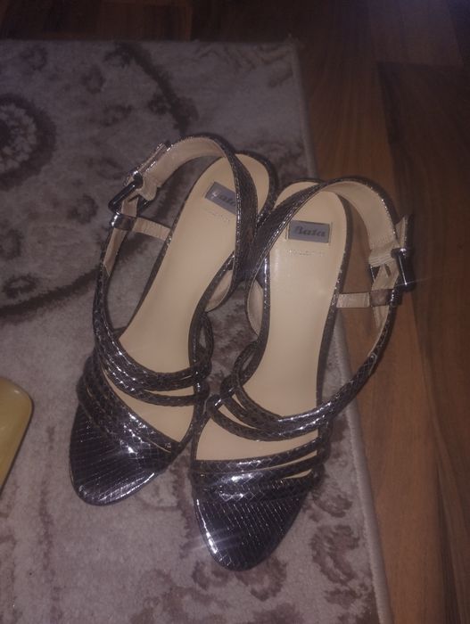 Sandale și pantofi Nr 39