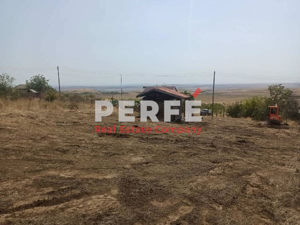 Къща в Бургас, област-с.Изворище площ 20 цена 18000