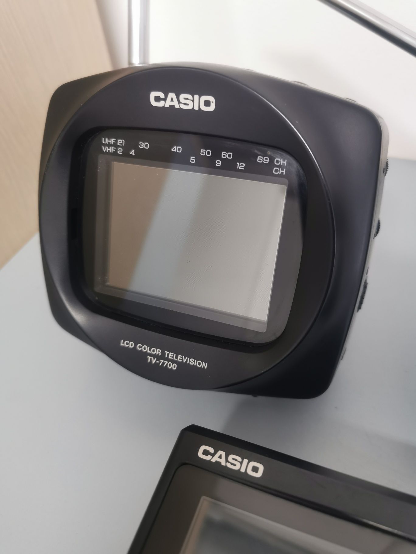 Televizoare vechi Casio portabile