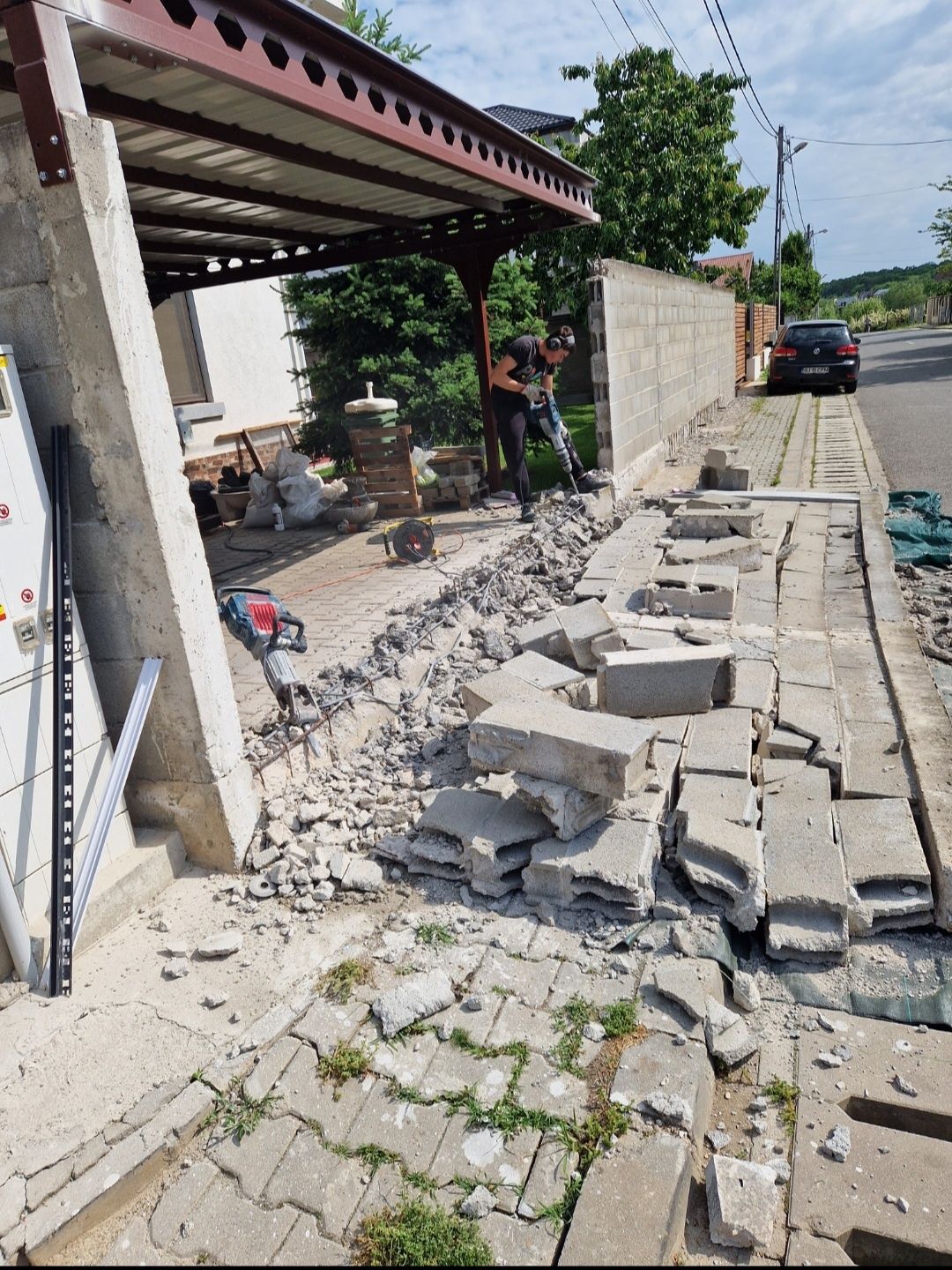 Demolări tăiat pereți, șanturi electrice