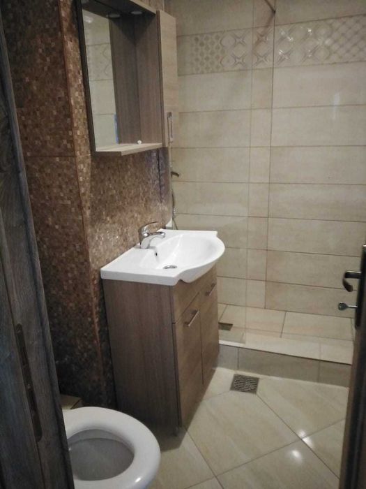 Închiriez apartament 2 camere