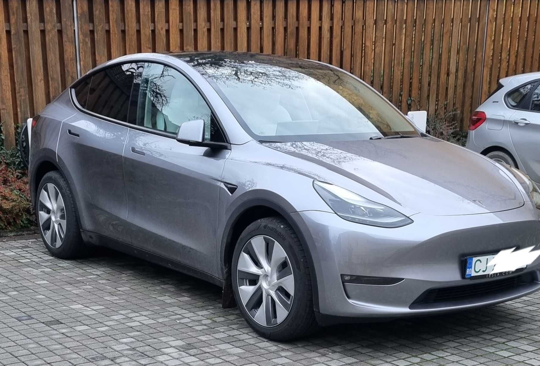 Tesla Y LR 2023 AWD 9450km