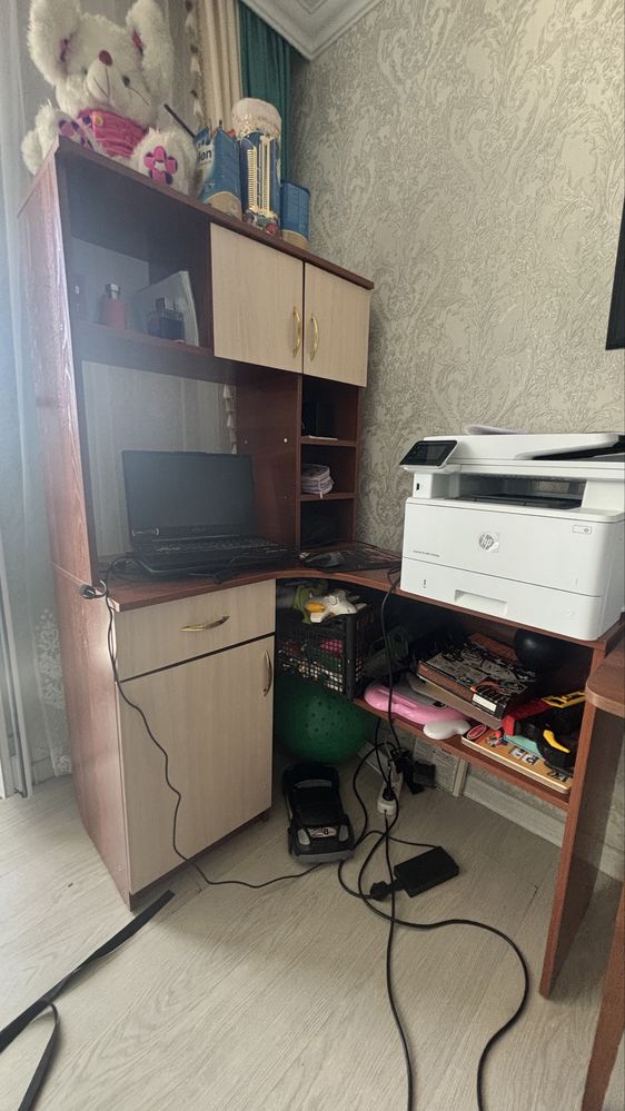 Компьютерный стол