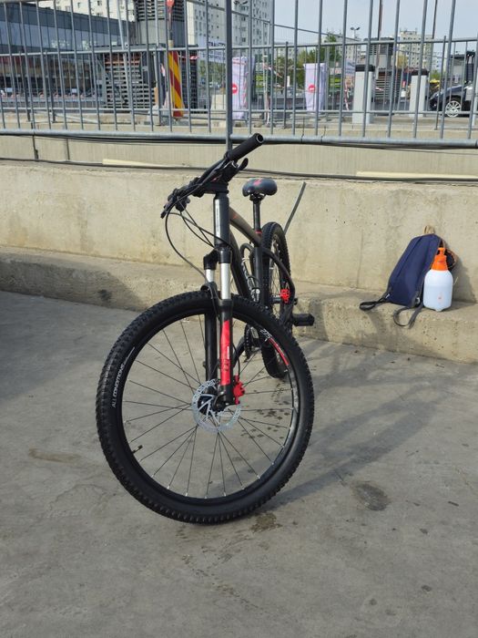 Vând bicicleta rockrider st540 impecabil