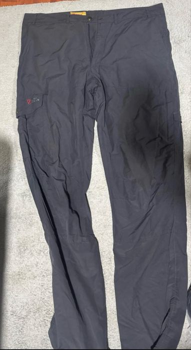 Pantaloni Fjall Raven marimea 56