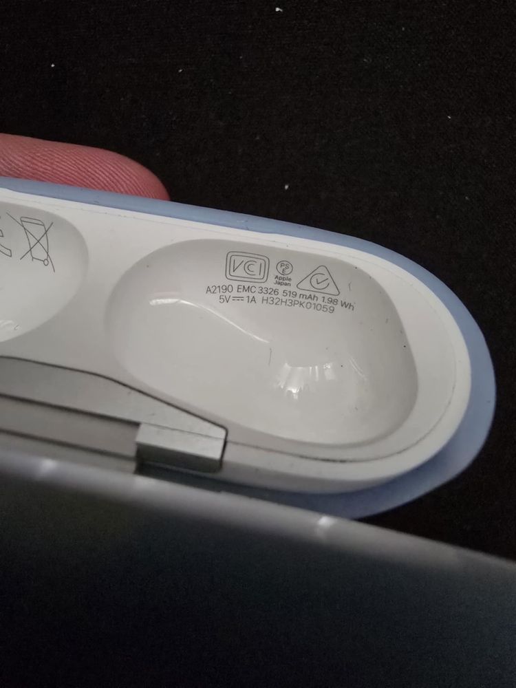Apple Air Pods Pro 1st Gen с проблем