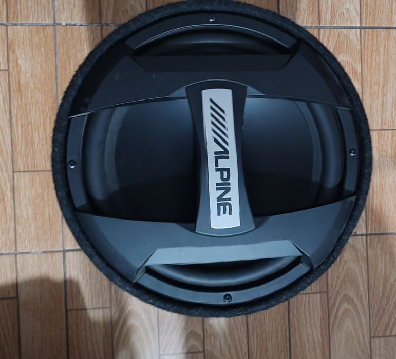 Vând tub de bass nou